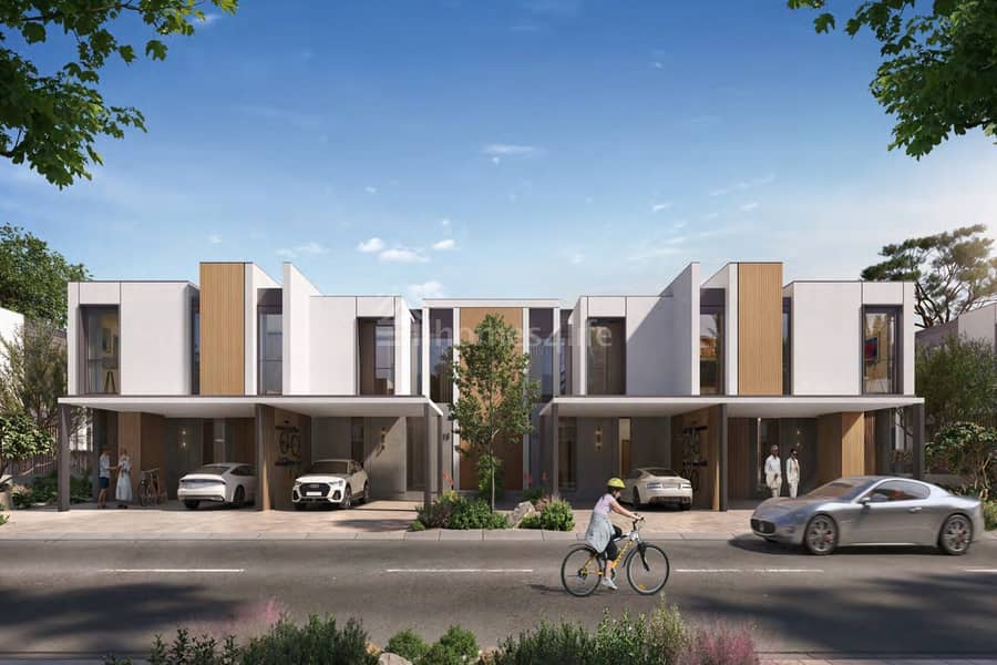 Single Row | 3 BH Townhouse | Close to OP &DLD Single Row | 3 BH Townhouse | Close to OP &DLD