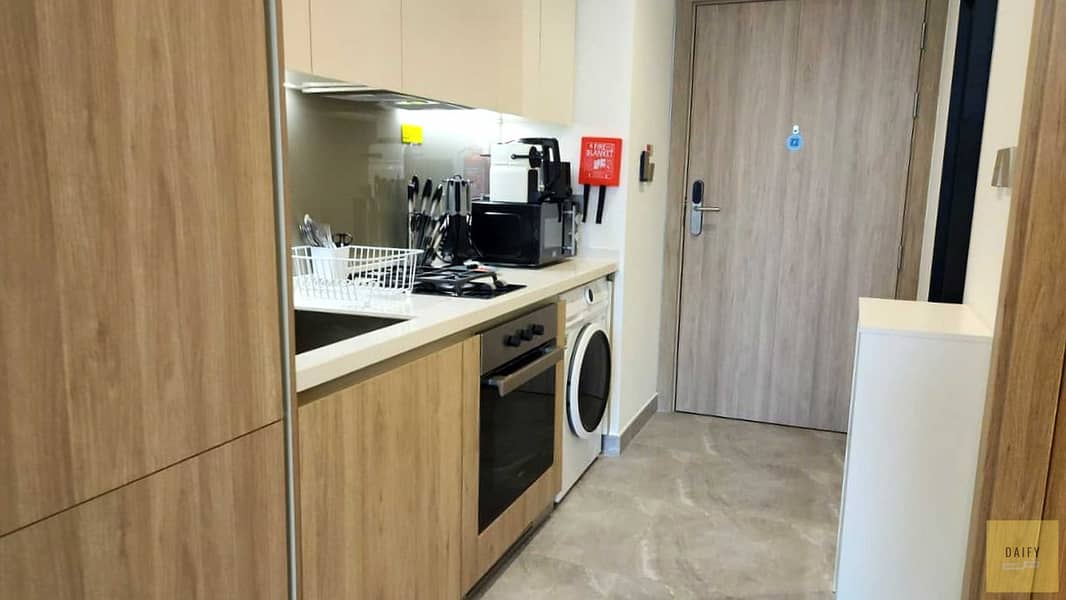 40 07_kitchen_corridor. jpg