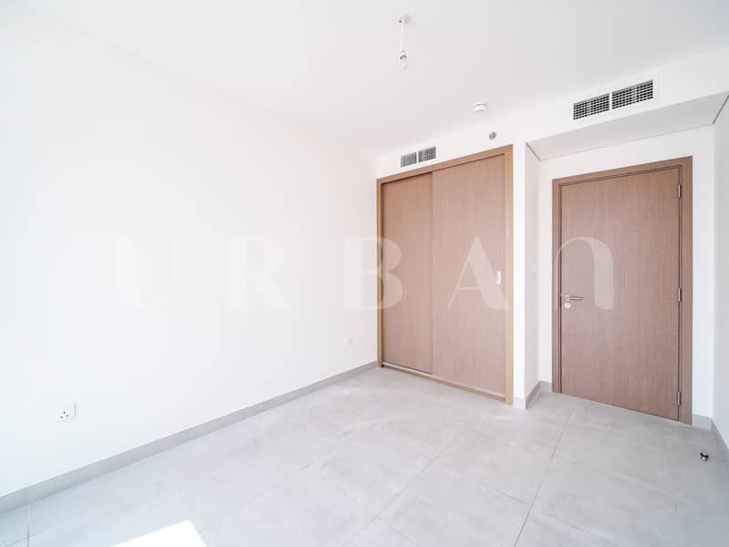 10 ADU00858. JPG