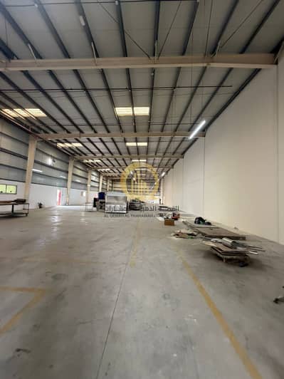 Warehouse in vendita a Al Sajaa, Sharjah - 6fa8f369-4bcd-4899-8ad0-ca90c5fa4569. jpg