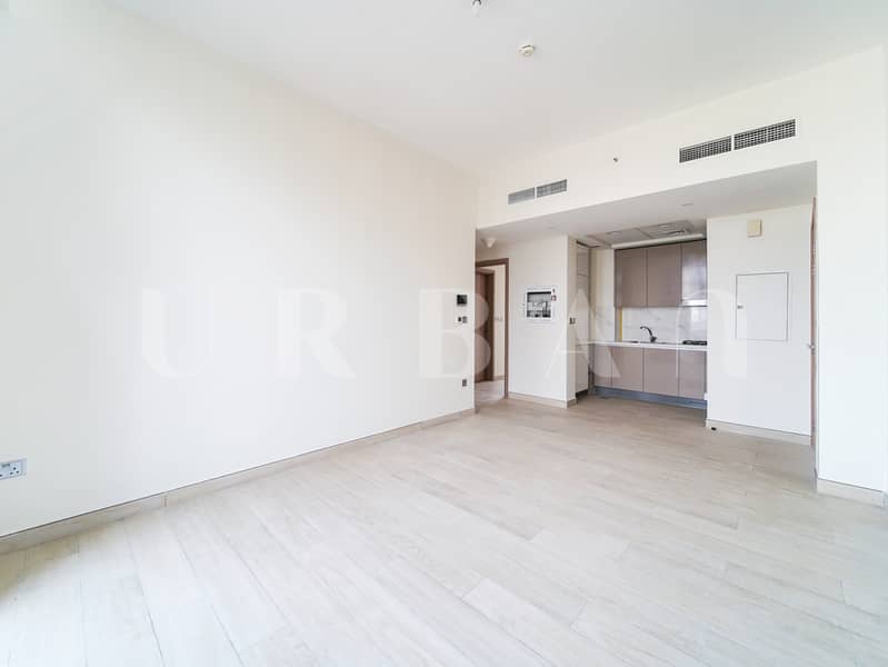 5 ADU00912. JPG