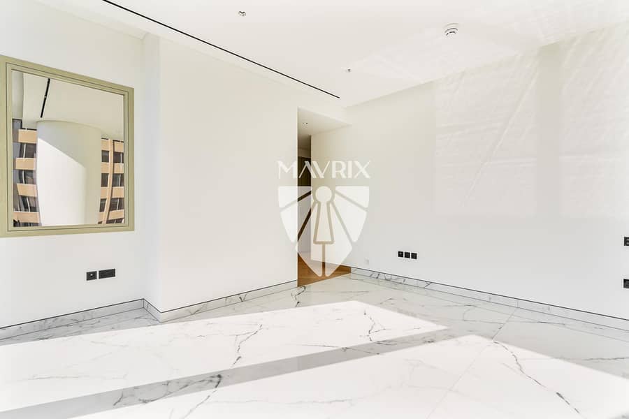 12 Image 12