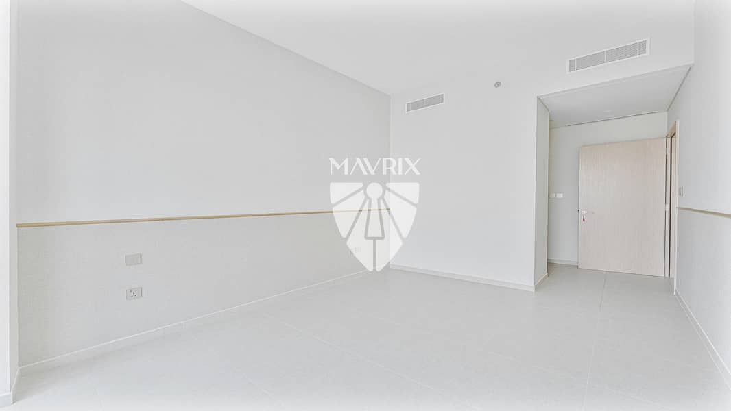 9 Image 9
