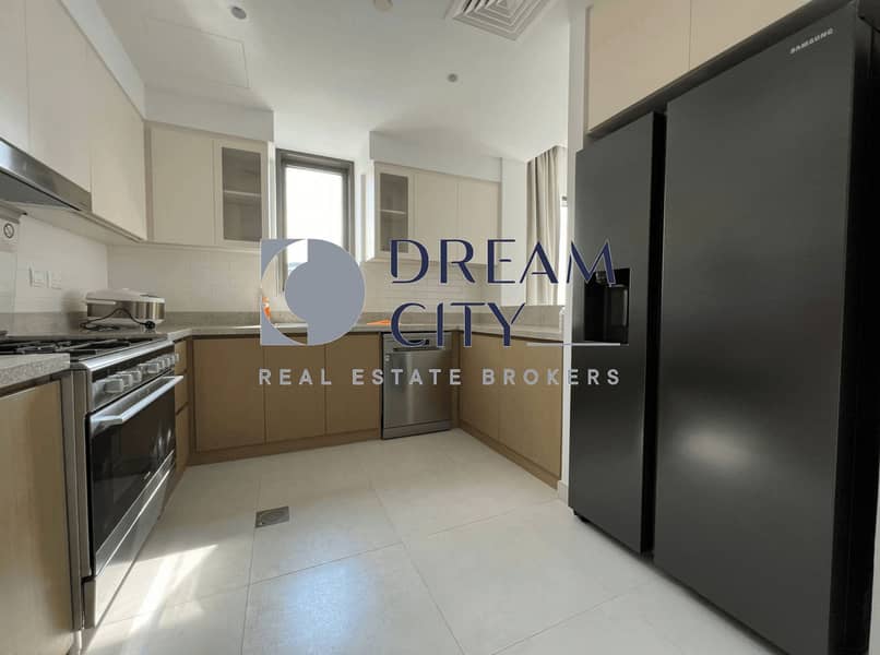 12 Creekside 18 B price 3.48M-12. png