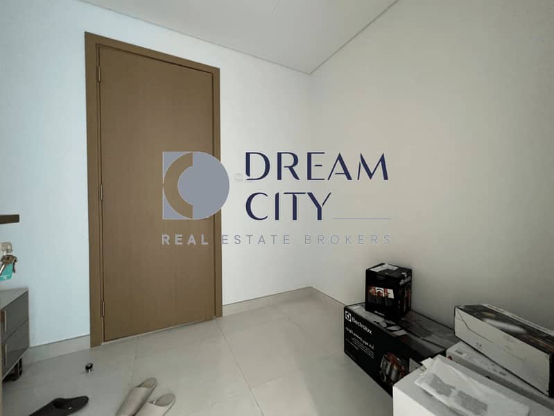 13 Creekside 18 B price 3.48M-13. png