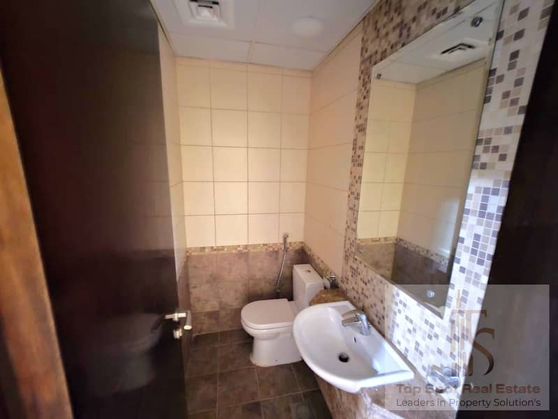 13 BATH. jpeg