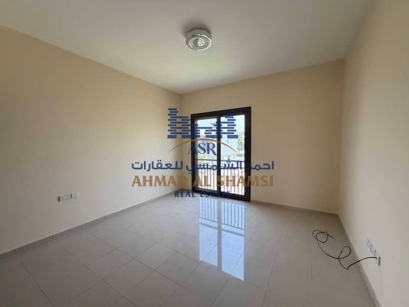 23 7a22ecb1-3fa7-49f8-8077-90ce32031ded. jpg