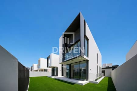 5 Bedroom Villa for Rent in Dubai Hills Estate, Dubai - Landscaped | Full Lagoon View | Modern Style 5 Bedroom Villa for Rent in Dubai Hills Estate, Dubai - Landscaped | Full Lagoon View | Modern Style