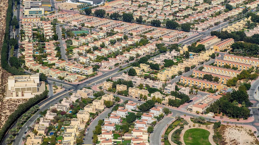 9 Jumeirah-Village-Triangled5a8bb4d-2066-48d4-a9fb-42c624c9ab83. jpg