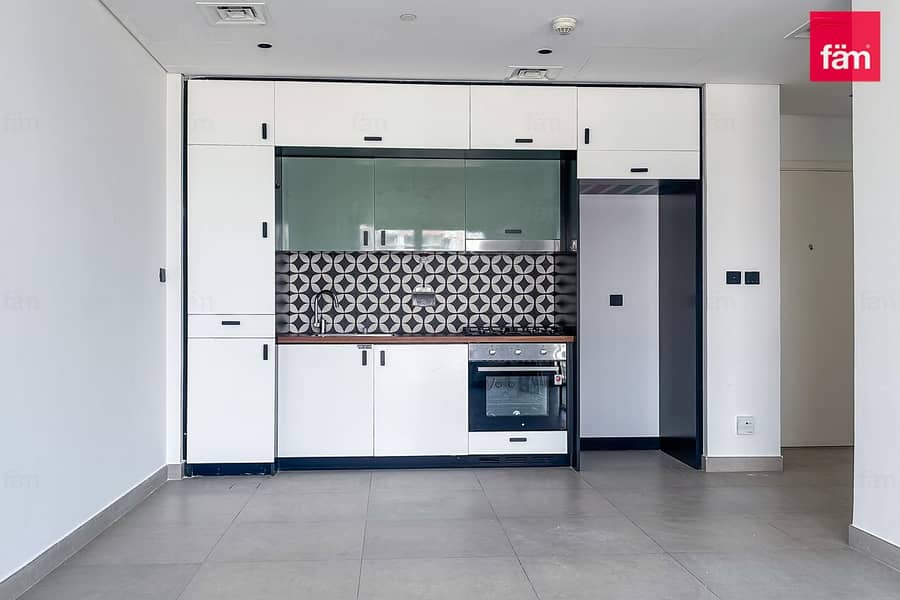 Spacious | Modern Amenities | Prime Setting Spacious | Modern Amenities | Prime Setting