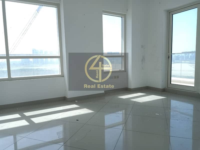 14 Spectacular 1 bed with Water view high finishing