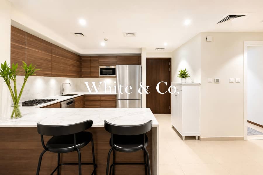 Huge Terrace | Direct Pool Access | Vacant Huge Terrace | Direct Pool Access | Vacant