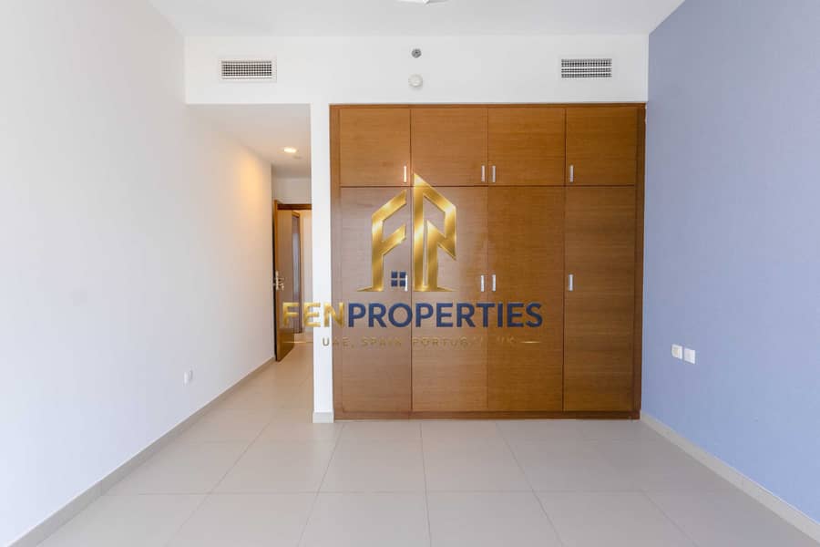 9 10_FEN_UAE_COL_GATE_T5C_1106_BR. jpg