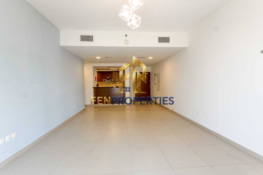 13 03_FEN_UAE_COL_GATE_T5C_1106_LIV. jpg