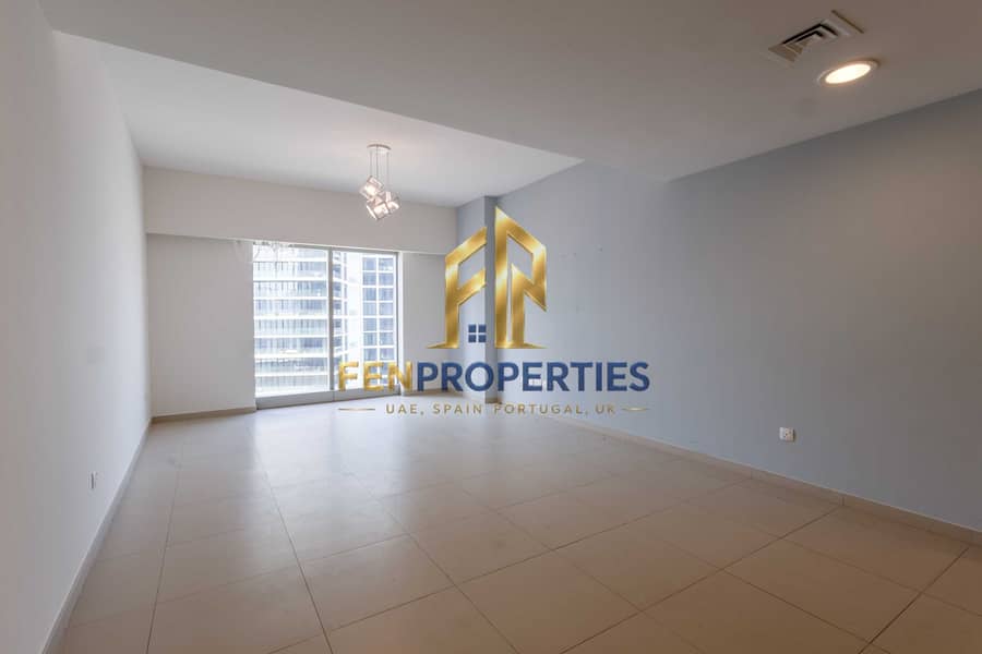 14 02_FEN_UAE_COL_GATE_T5C_1106_LIV. jpg
