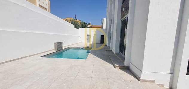 4 habitaciones Villa para en Alquiler en Jumeirah, Dubai - Villa en Jumeirah,Jumeirah 1, 4 dormitorios, 750000 AED - 16170787 4 habitaciones Villa para en Alquiler en Jumeirah, Dubai - Villa en Jumeirah,Jumeirah 1, 4 dormitorios, 750000 AED - 16170787
