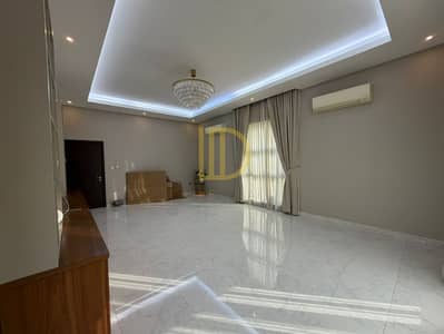 4 Slaapkamers Villa te Huur in Al Quoz, Dubai - Villa in Al Quoz, 4 slaapkamers, 270000 AED - 16170803 4 Slaapkamers Villa te Huur in Al Quoz, Dubai - Villa in Al Quoz, 4 slaapkamers, 270000 AED - 16170803
