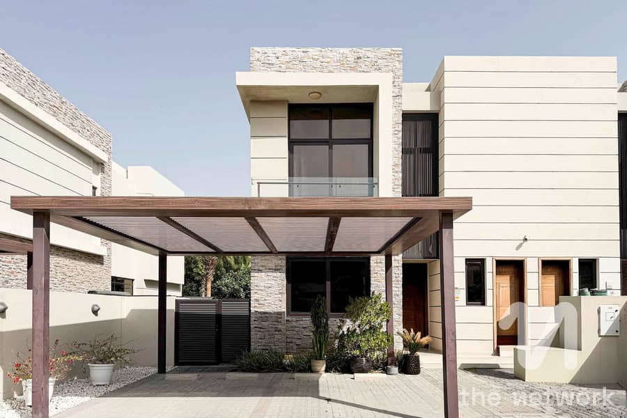 Single Row | Vacant | Landscaped Garden Single Row | Vacant | Landscaped Garden