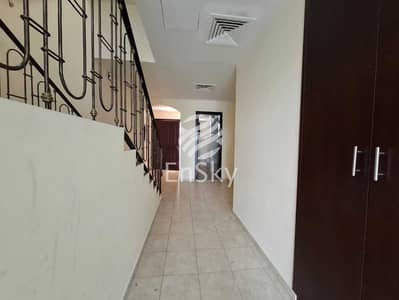 5 Schlafzimmer Villa zum zur Miete in Al Khalidiyah, Abu Dhabi - Villa in Al Khalidiyah，Khalidiya Village, 5 schlafzimmer, 181912 AED - 16168420