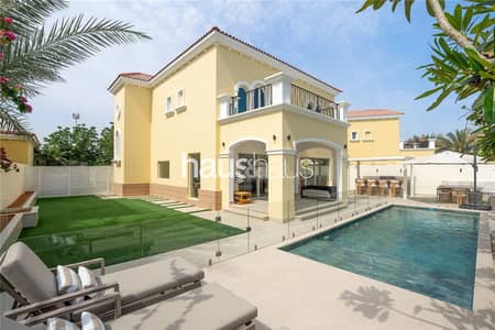 4 Bedroom Villa for Sale in Jumeirah Park, Dubai - Fully Upgraded 4 Bed | Park Facing | Must See 4 Bedroom Villa for Sale in Jumeirah Park, Dubai - Fully Upgraded 4 Bed | Park Facing | Must See