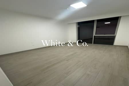 2 Schlafzimmer Wohnung zum zur Miete in Jumeirah Village Circle (JVC), Dubai - Wohnung in Jumeirah Village Circle (JVC),JVC District 10,Luma 22,West Tower, 2 schlafzimmer, 129990 AED - 16171614 2 Schlafzimmer Wohnung zum zur Miete in Jumeirah Village Circle (JVC), Dubai - Wohnung in Jumeirah Village Circle (JVC),JVC District 10,Luma 22,West Tower, 2 schlafzimmer, 129990 AED - 16171614
