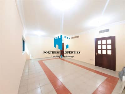 Neat As A Pin In An Ultra-Convenient Location | 3BHK w/ MAIDSROOM !!! Neat As A Pin In An Ultra-Convenient Location | 3BHK w/ MAIDSROOM !!!