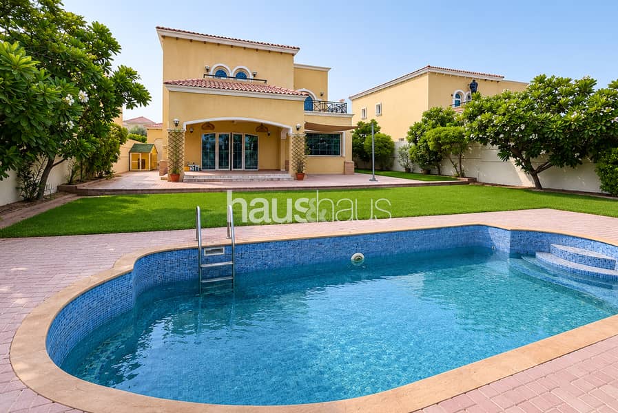 Villa in Jumeirah Park,Legacy,Legacy Large, 5 slaapkamers, 450000 AED - 16171644 Villa in Jumeirah Park,Legacy,Legacy Large, 5 slaapkamers, 450000 AED - 16171644