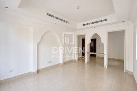 1 Bedroom Flat for Rent in Downtown Dubai, Dubai - Modern layout | Great Location | Community View 1 Bedroom Flat for Rent in Downtown Dubai, Dubai - Modern layout | Great Location | Community View