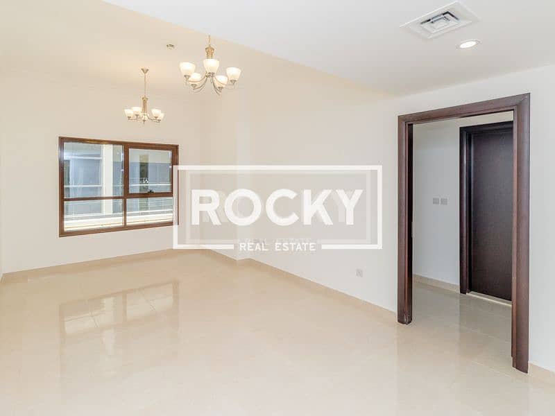 2 Rocky Real Estate - Nadd Al Shiba 1 - Bahwan Residence - Apartment (6 of 14). JPG