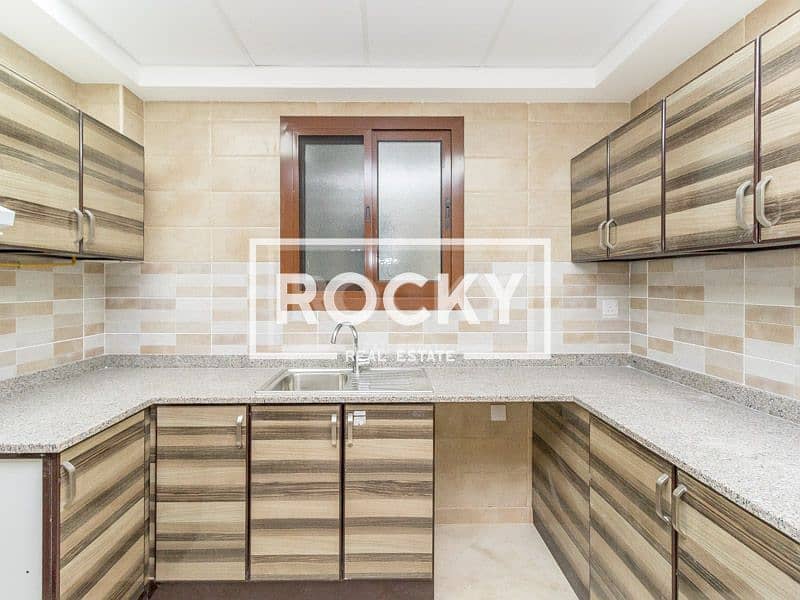 8 Rocky Real Estate - Nadd Al Shiba 1 - Bahwan Residence - Apartment (2 of 14). JPG