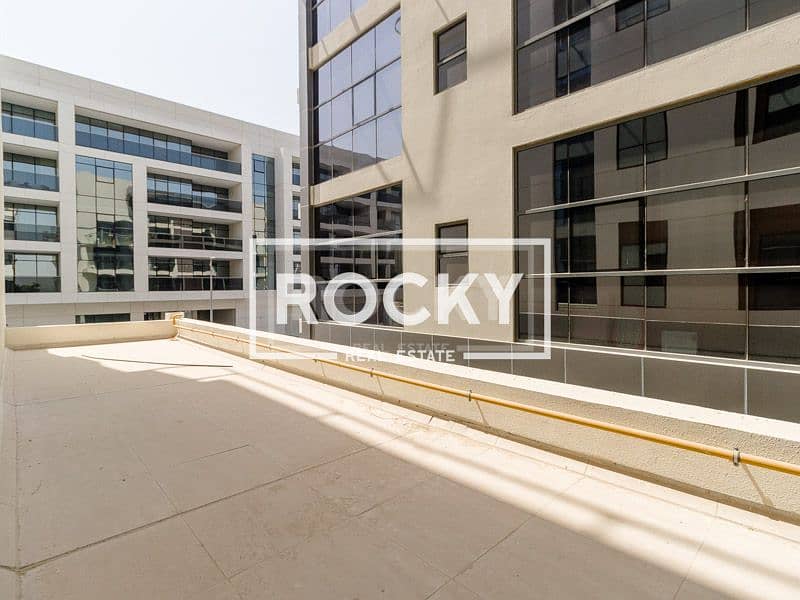 19 Rocky Real Estate - Nadd Al Shiba 1 - Bahwan Residence - Apartment (13 of 14). JPG