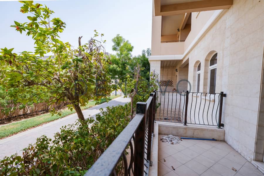 11 Property Image