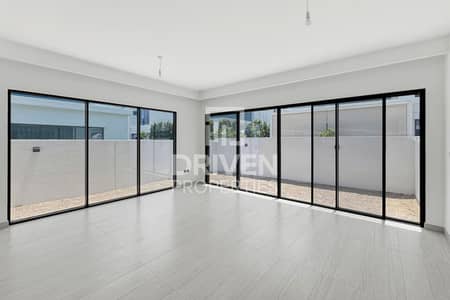 5 Bedroom Townhouse for Sale in DAMAC Lagoons, Dubai - Handed Over | Close to the Park | Corner Plot