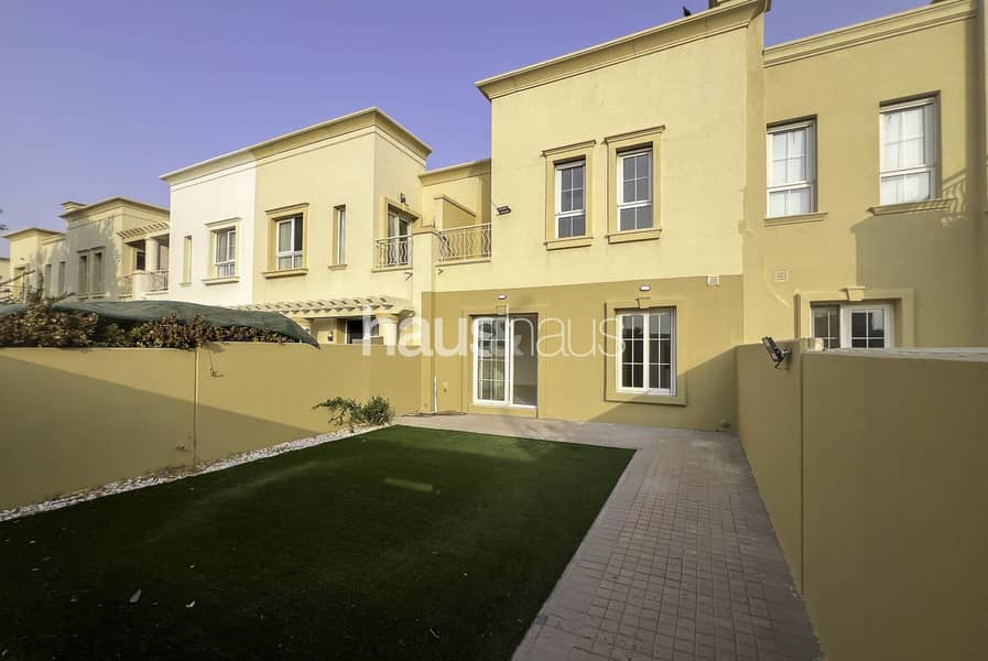 Upgraded | Close to Souk | Vacant Now Upgraded | Close to Souk | Vacant Now