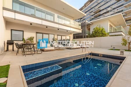 3 Bedroom Townhouse for Sale in Yas Island, Abu Dhabi - Waterfront View | Private Pool | Big Layout 3 Bedroom Townhouse for Sale in Yas Island, Abu Dhabi - Waterfront View | Private Pool | Big Layout