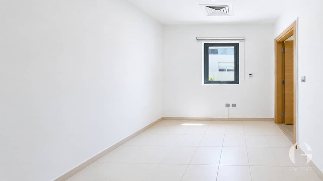 9 Image 9