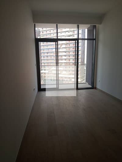 Studio zum zur Miete in Azizi Riviera, Dubai - WhatsApp Image 2026-08-12 at 4.59. 12 PM. jpeg Studio zum zur Miete in Azizi Riviera, Dubai - WhatsApp Image 2026-08-12 at 4.59. 12 PM. jpeg