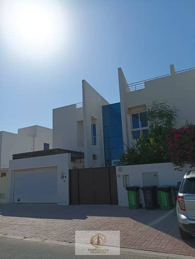 4 habitaciones Villa para en Alquiler en Jumeirah, Dubai - WhatsApp Image 2026-08-14 at 8.49. 36 AM. jpeg 4 habitaciones Villa para en Alquiler en Jumeirah, Dubai - WhatsApp Image 2026-08-14 at 8.49. 36 AM. jpeg
