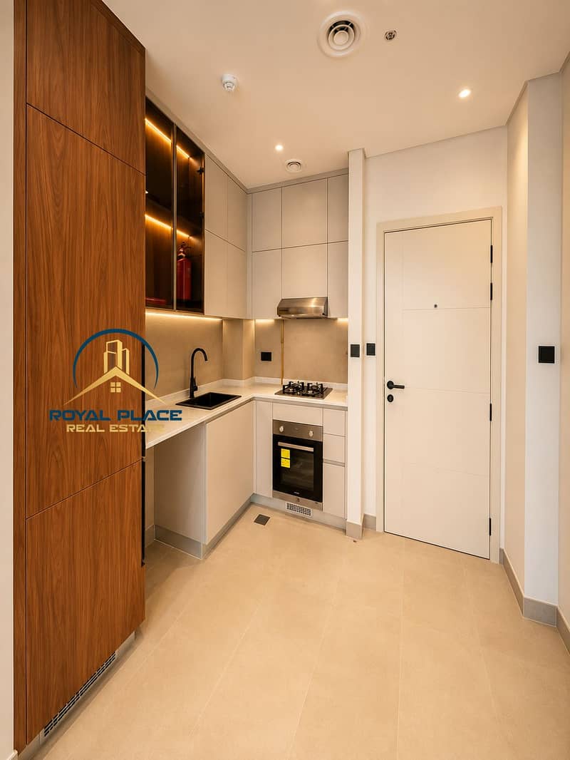 5 519d4582-ada4-46bb-86e1-cd3943445b6c. png