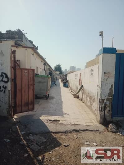 Labour Camp for Rent in Industrial Area, Sharjah - 96fc9617-4313-45d7-a4ef-15a6e0b3235f. jpg Labour Camp for Rent in Industrial Area, Sharjah - 96fc9617-4313-45d7-a4ef-15a6e0b3235f. jpg