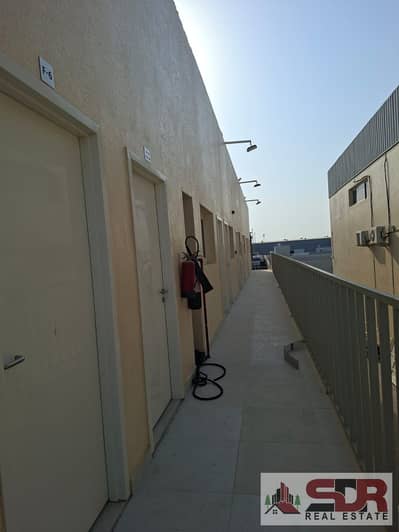 Labour Camp de à à louer à Al Sajaa Industrial, Sharjah - 87e65d9b-6b67-4918-8465-15d7e4a389a6. jpg Labour Camp de à à louer à Al Sajaa Industrial, Sharjah - 87e65d9b-6b67-4918-8465-15d7e4a389a6. jpg