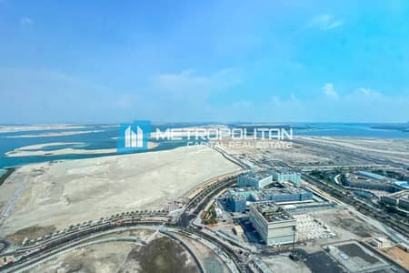 1 Bedroom Apartment for Sale in Al Reem Island, Abu Dhabi - Sea View 1BR | High Floor | Dedicated Laundry Room