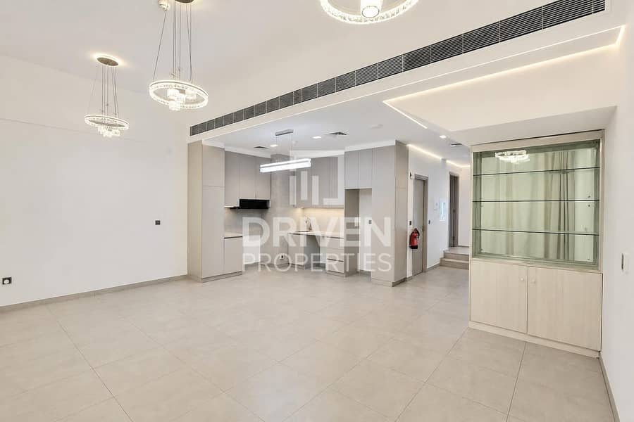 Unfurnished | Single Row | Ready to move in Unfurnished | Single Row | Ready to move in