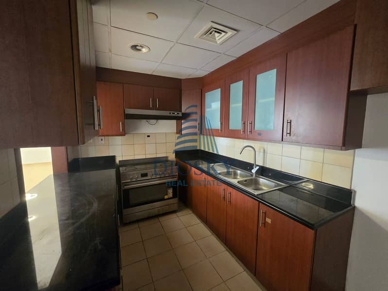 5 Image 5