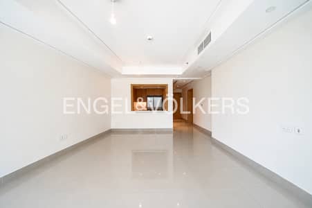 2 Bedroom Apartment for Sale in Downtown Dubai, Dubai - Fountain & Burj View | Large Layout | Maintained 2 Bedroom Apartment for Sale in Downtown Dubai, Dubai - Fountain & Burj View | Large Layout | Maintained