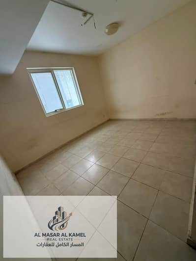 1 Bedroom Flat for Rent in Al Qulayaah, Sharjah - WhatsApp Image 2026-08-12 at 5.37. 27 PM. jpeg 1 Bedroom Flat for Rent in Al Qulayaah, Sharjah - WhatsApp Image 2026-08-12 at 5.37. 27 PM. jpeg