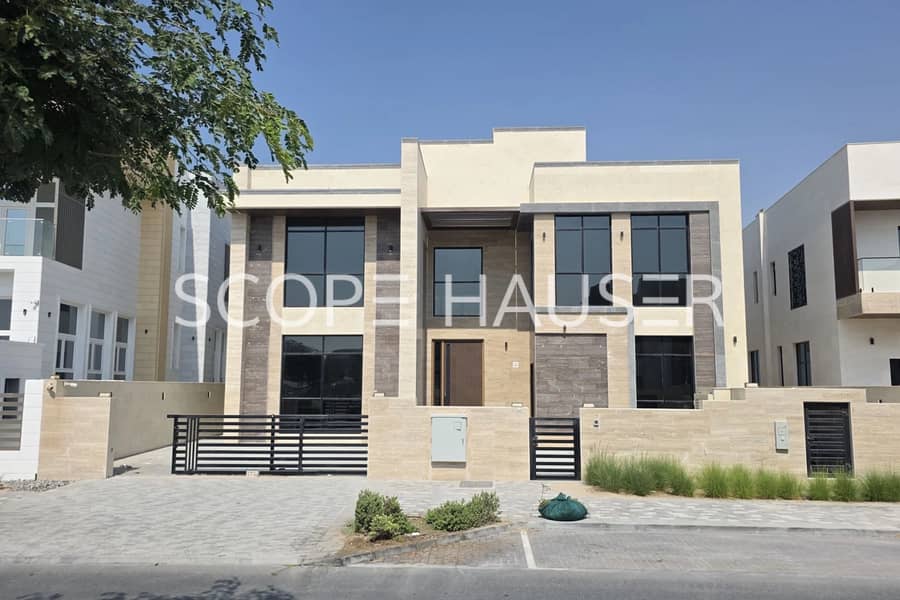 Waterfront |6 M-BR +Maid | Pool | Luxury Finishing Waterfront |6 M-BR +Maid | Pool | Luxury Finishing