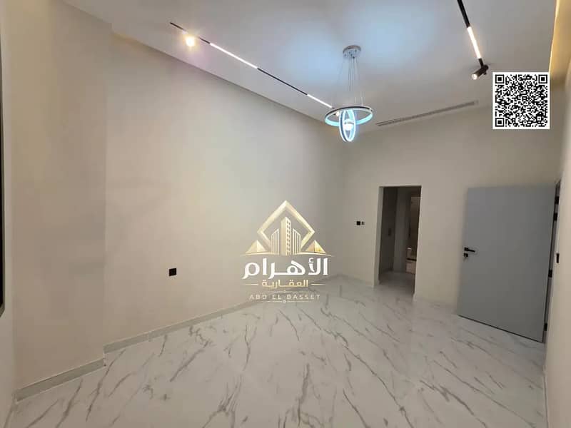 16 859104243-1066x800. webp