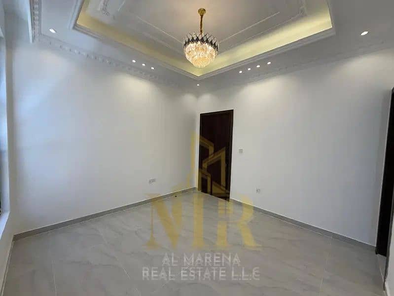 39 859609581-800x600. webp