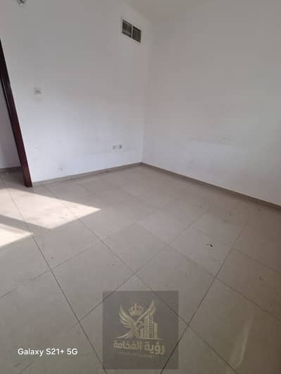 1 Bedroom Flat for Rent in Bu Tina, Sharjah - WhatsApp Image 2026-08-12 at 4.28. 39 PM (1). jpeg 1 Bedroom Flat for Rent in Bu Tina, Sharjah - WhatsApp Image 2026-08-12 at 4.28. 39 PM (1). jpeg